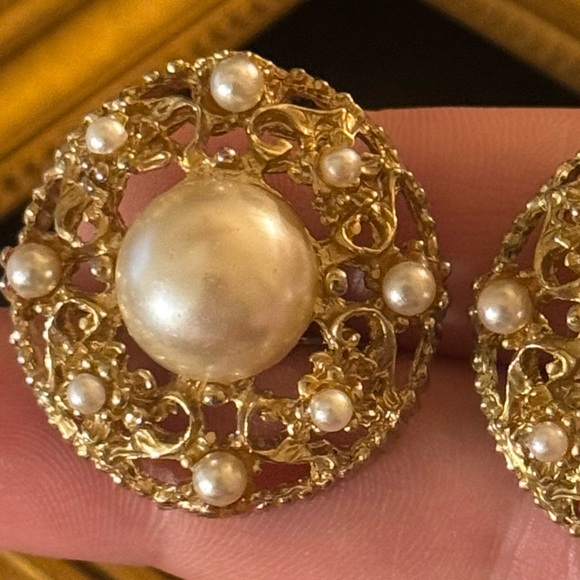 VTG Selro Selini Victorian Revival Filligree Pearl Earrings - Picture 14 of 15